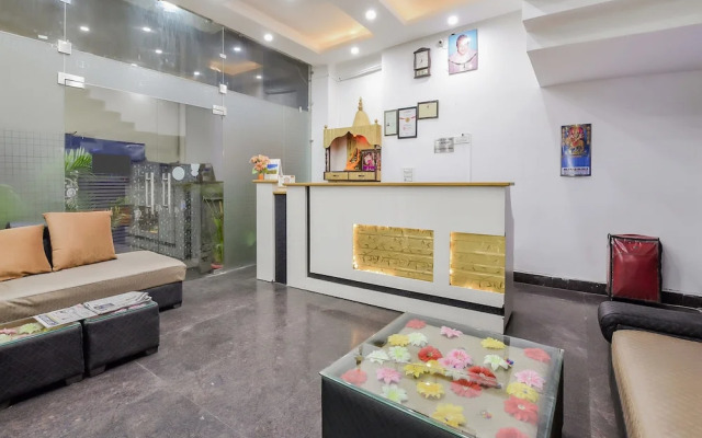 OYO 23599 Hotel Superstar