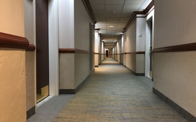 Medallion Inn & Suites