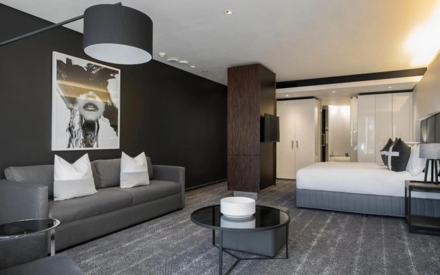 The Capital 15 on Orange Hotel & Spa