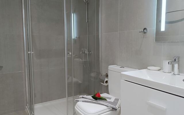 Larvella Estia Luxury Suites