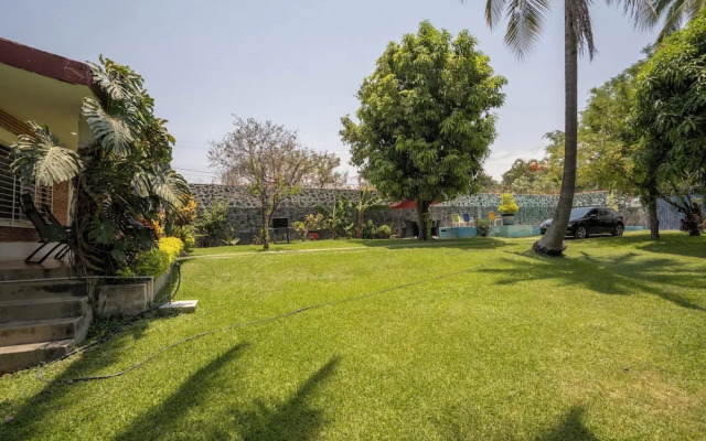 Vacation house with pool - Temixco 2 BR