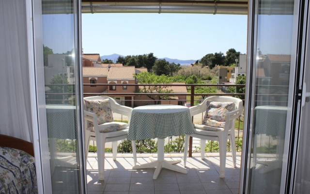 Jagoda - Comfy and Cozy - A1 Lijevi