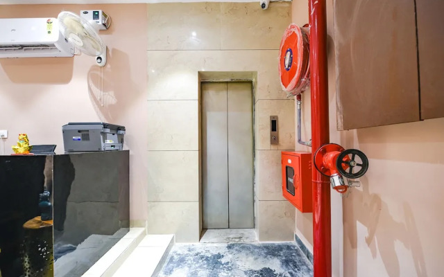 Fabhotel Supreme Suites