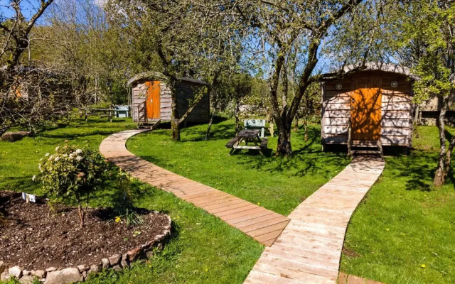 Orchard Hideaways