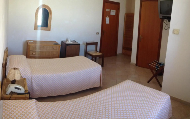 Hotel Miramare Garzia