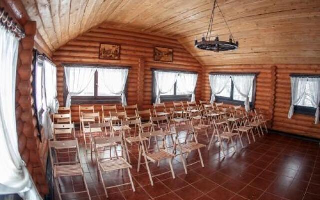 Guest House Podobovets 2000