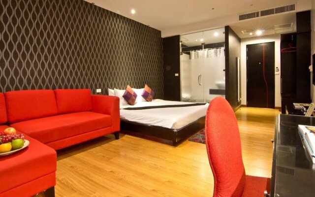 ZEN Rooms Basic Glitz Bangkok Hotel