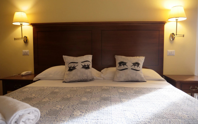 Hotel Elios