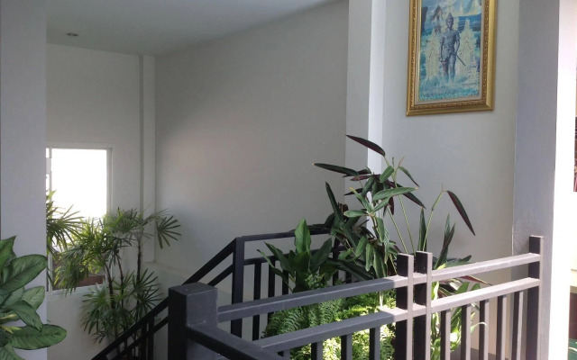 Grandma Kaew House