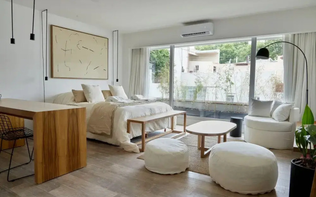 Cozy  Modern Studio 209