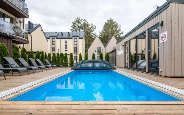 VineWood Apartment, By Cohost