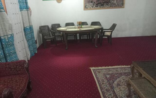 OYO 87696 Grand Inayat