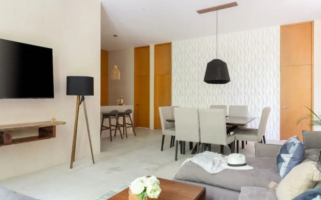 Manor 5 By Lockey