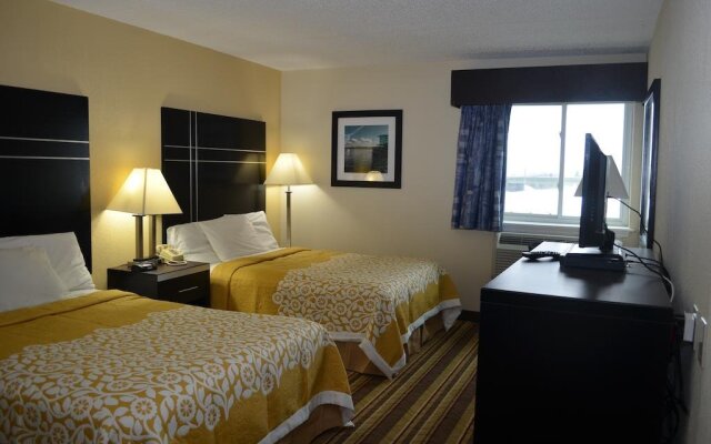 Days Inn Harriman Near Woodbury Commons Outlets