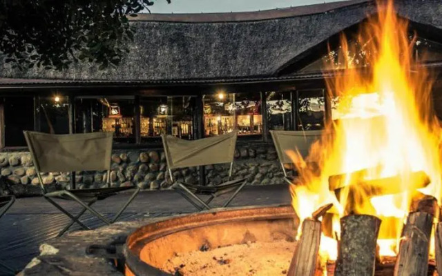 Round The Bend Lodge