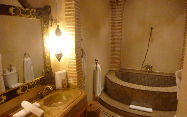 Riad Les Trois Palmiers El Bacha