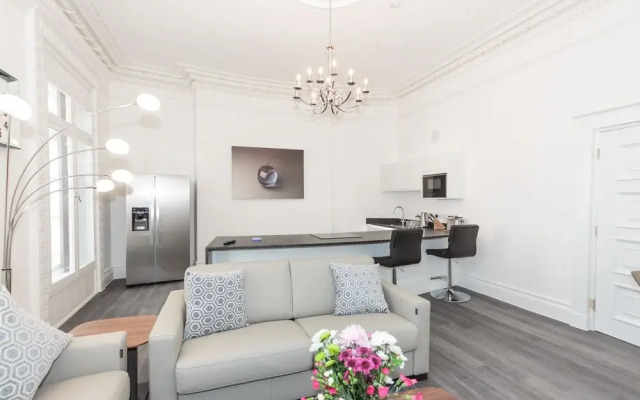 1 Bed- The Windsor Suite