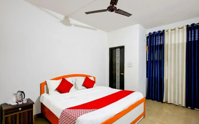 OYO Flagship 80608 Hotel Relax Inn