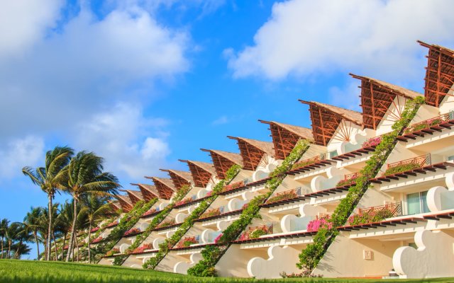 Grand Class at Grand Velas All Inclusive