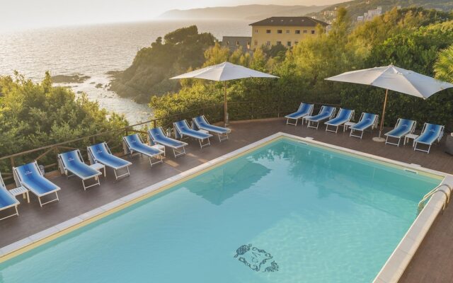 Grand Hotel Villa Parisi