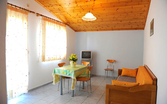 Pension Dina