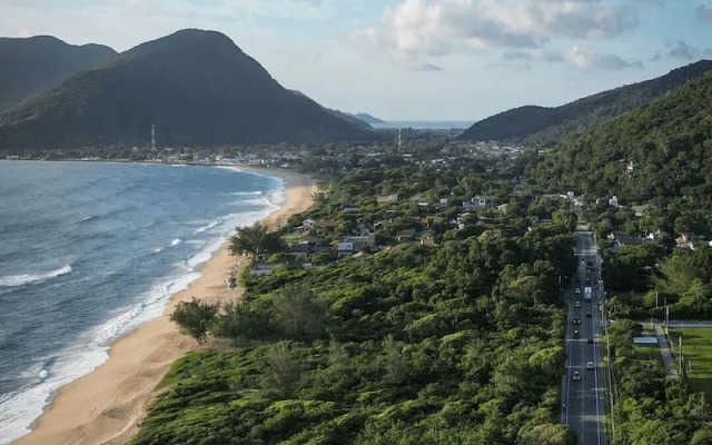 Pé na Areia Encanto da Armação