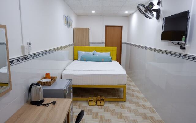 Winter Spring Homestay Center