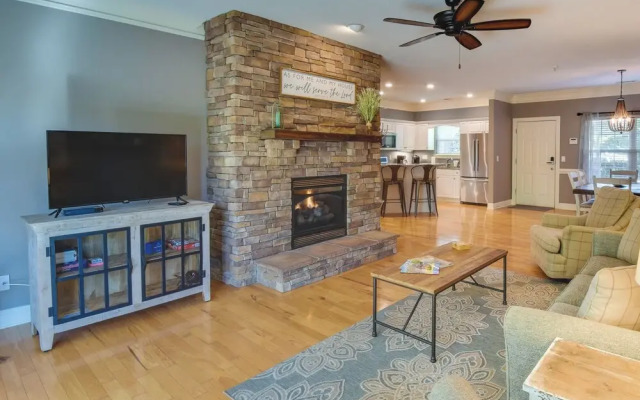 Clayton Resort Getaway w/ Pool Access, Pickleball!