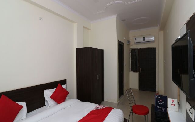 OYO 14825 Hotel Siddheshwar