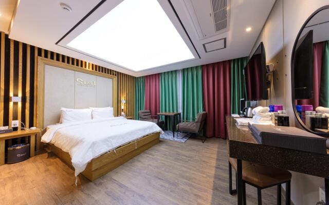 Stay Hotel