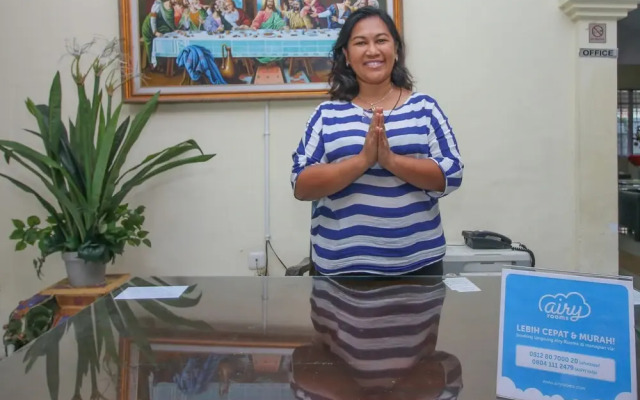 Airy Lansot Sarongsong Lingkungan Satu Tomohon