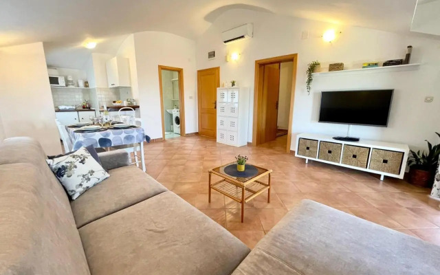 Apartments Ladonja