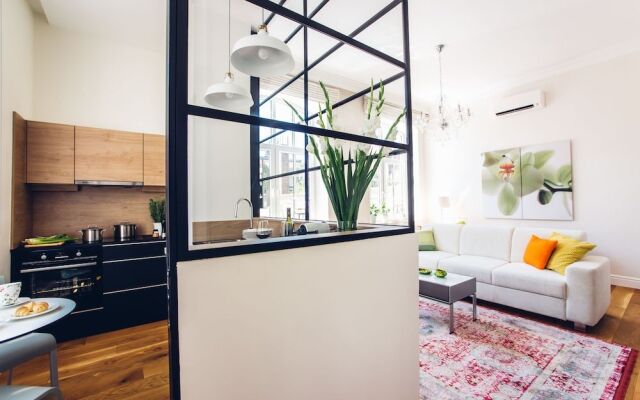 Adele Apartments