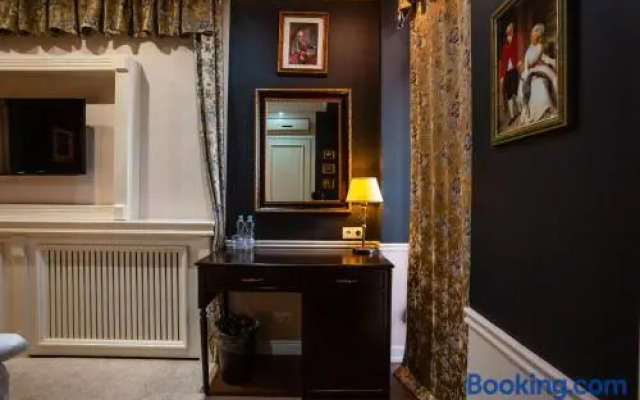 Piazza Boutique Hotel