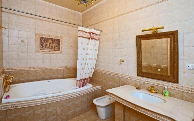 Tip Top Hotel
