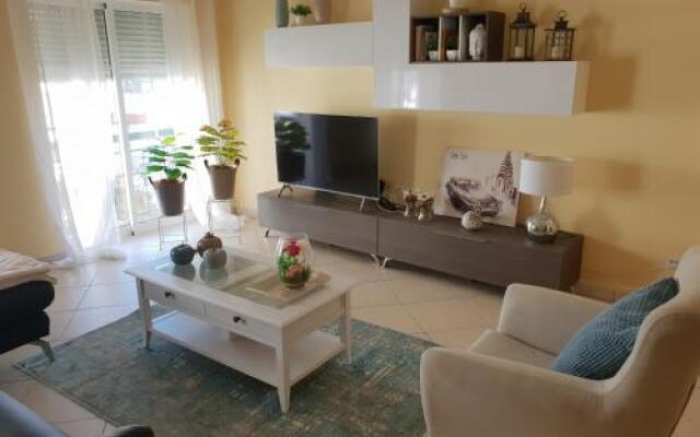 DOWNTOWN-Guest House