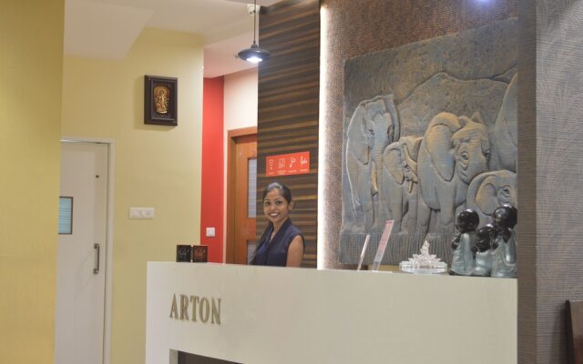 OYO 9996 Hotel Arton Suites
