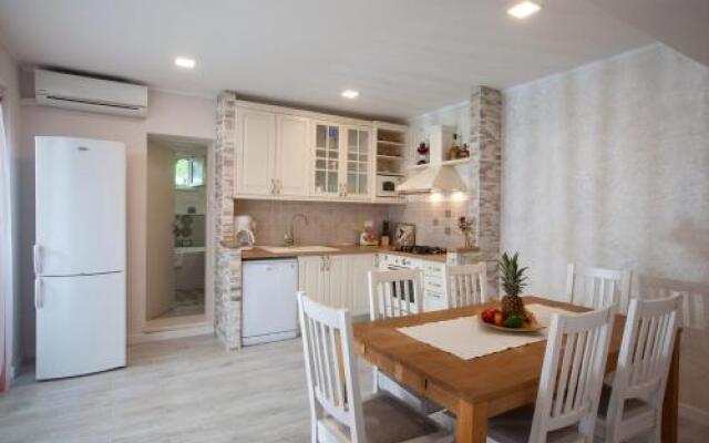 ctbv103 Holiday home with private pool Wi Fi internet access air condition in Baška Voda Makarska