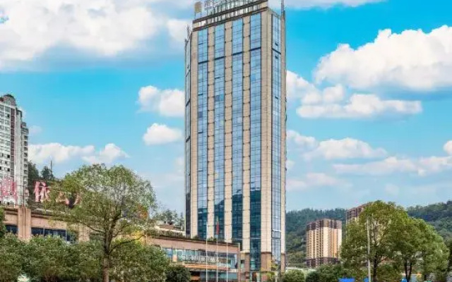 River & Holiday Rezen Hotel Pengshui