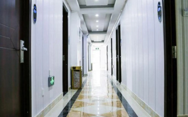 Deyuanju Business Hotel