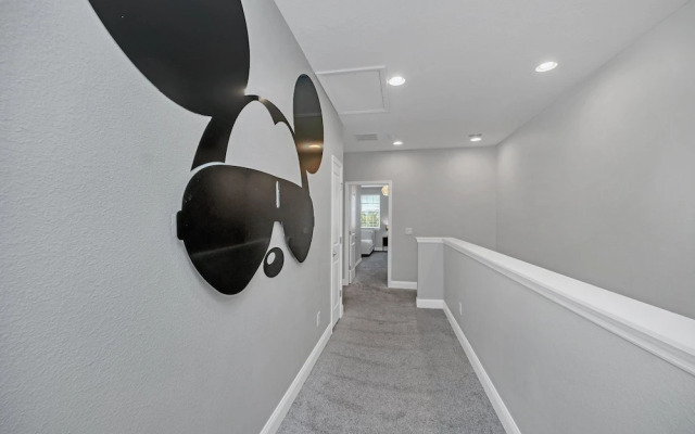 Vibrant Townhome w Private Pool, near Disney