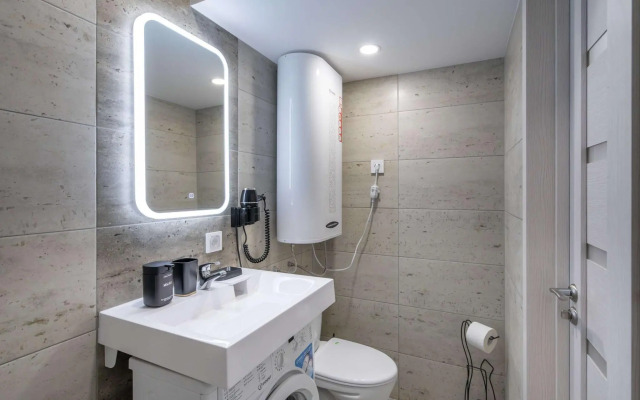 Метры в центре на улице Жуковского 7-9