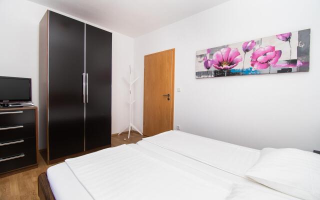 Apartments Kendes