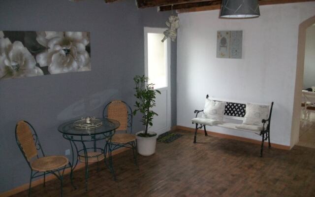 Chambres dHôtes Logis des Deux Tours