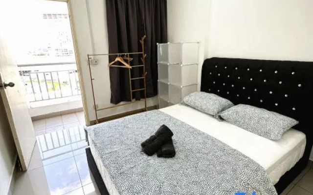 TuR10-3room1living-SPICE Stadium-1minFoodCourt-5minit Airport