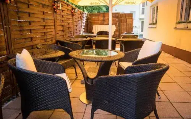 Hotel Dori's 108