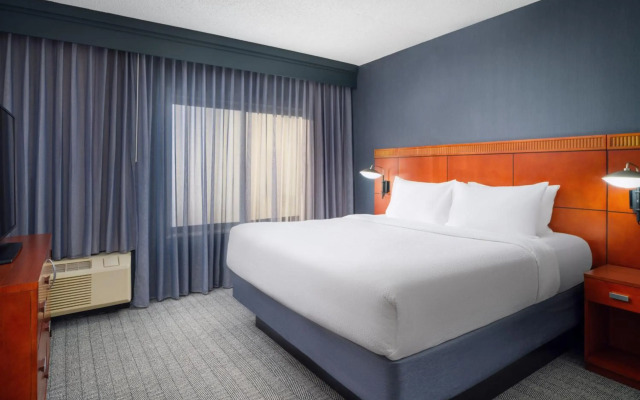 Courtyard by Marriott Columbus Worthington