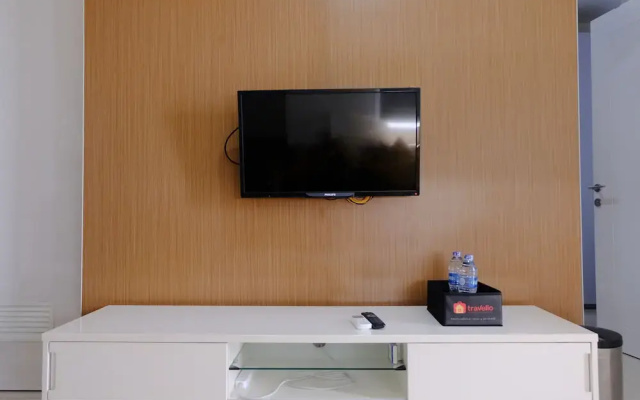 Modern Look 2Br At Apartment Parahyangan Residence