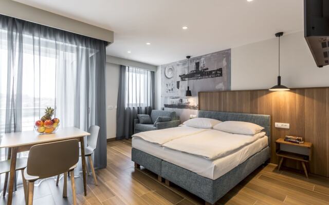 Ringo Apartments