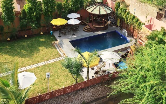 OYO 11940 Hotel Yellow Park